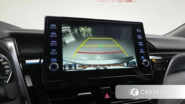 Toyota Camry (XV70) 2024 Серебристо-серый из Кореи, фото 6