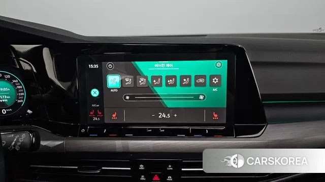 Volkswagen Golf 8th Generation 2022 Белый из Кореи, фото 6