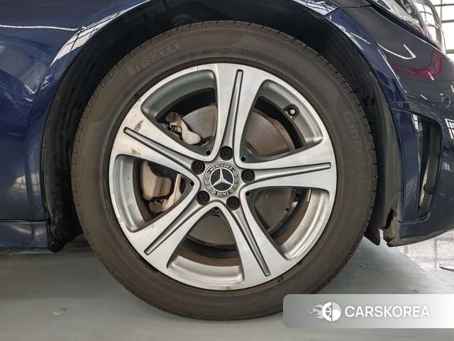 Mercedes-Benz Class C 2019 Синий из Китая, фото 6