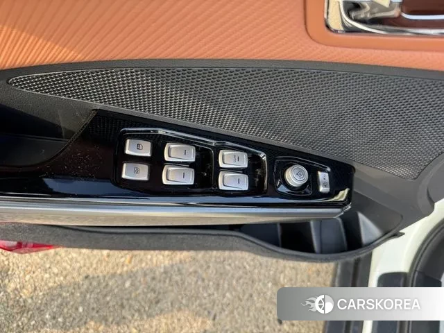 Ssangyong Tivoli Armor 2018 Белый из Кореи, фото 6