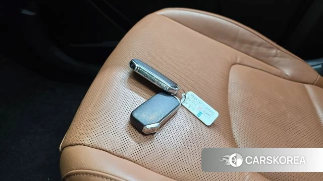 Kia Sportage 5th Generation Hybrid 2022 Белый из Кореи, фото 6