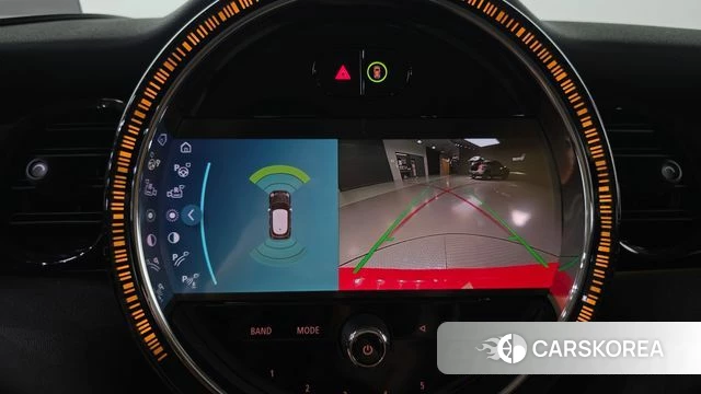 Mini Cooper 2023 Красный из Кореи, фото 6
