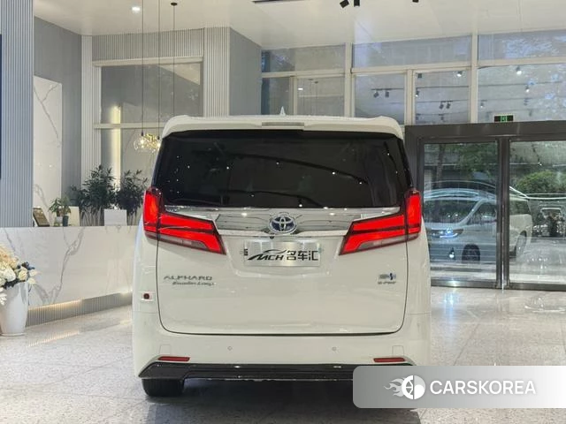 Toyota Elfa 2021 Белый из Китая, фото 6