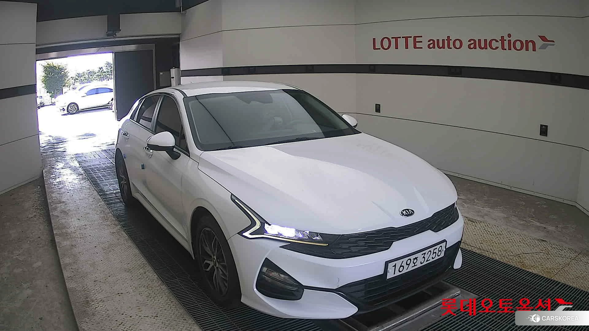 Kia K5 2021 Snow White Pearl (optional) из Кореи, фото 6