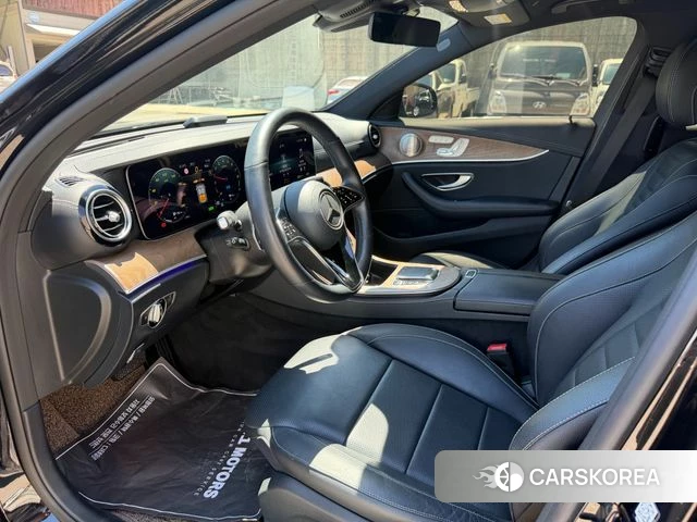 Mercedes-Benz E-Class W213 2021 Черный из Кореи, фото 6