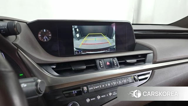 Lexus ES300h 7th generation 2019 Черный из Кореи, фото 6