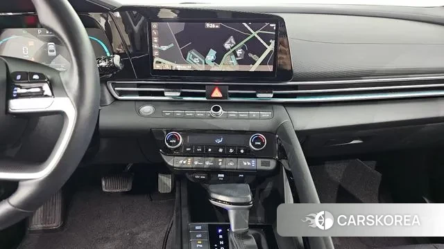 Hyundai The New Avante (CN7) 2023 Белый из Кореи, фото 6