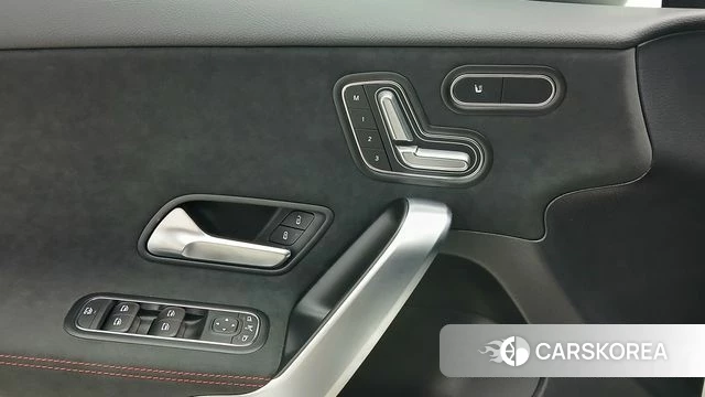 Mercedes-Benz A-Class W177 2025 Белый из Кореи, фото 6