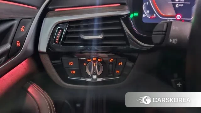 BMW 5 Series (G30) 2020 Серый из Кореи, фото 6