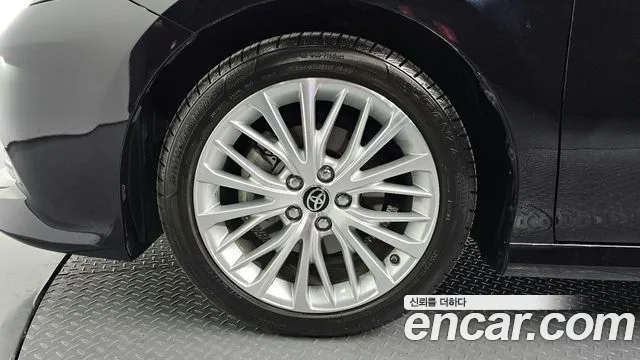 Toyota Camry (XV70) id 2679010 из Кореи 6