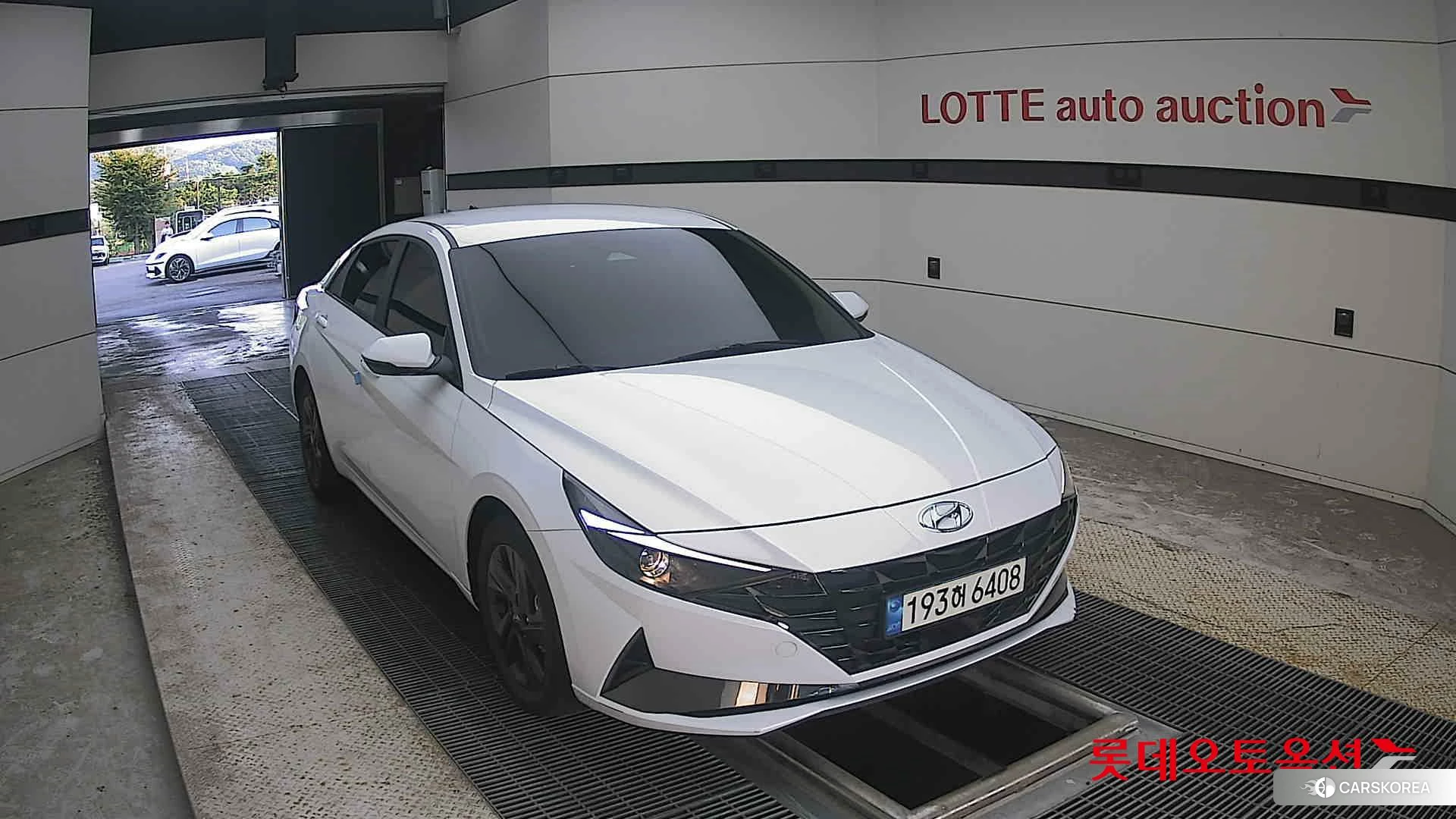 Hyundai Avante Hybrid 2023 Polar White из Кореи, фото 6