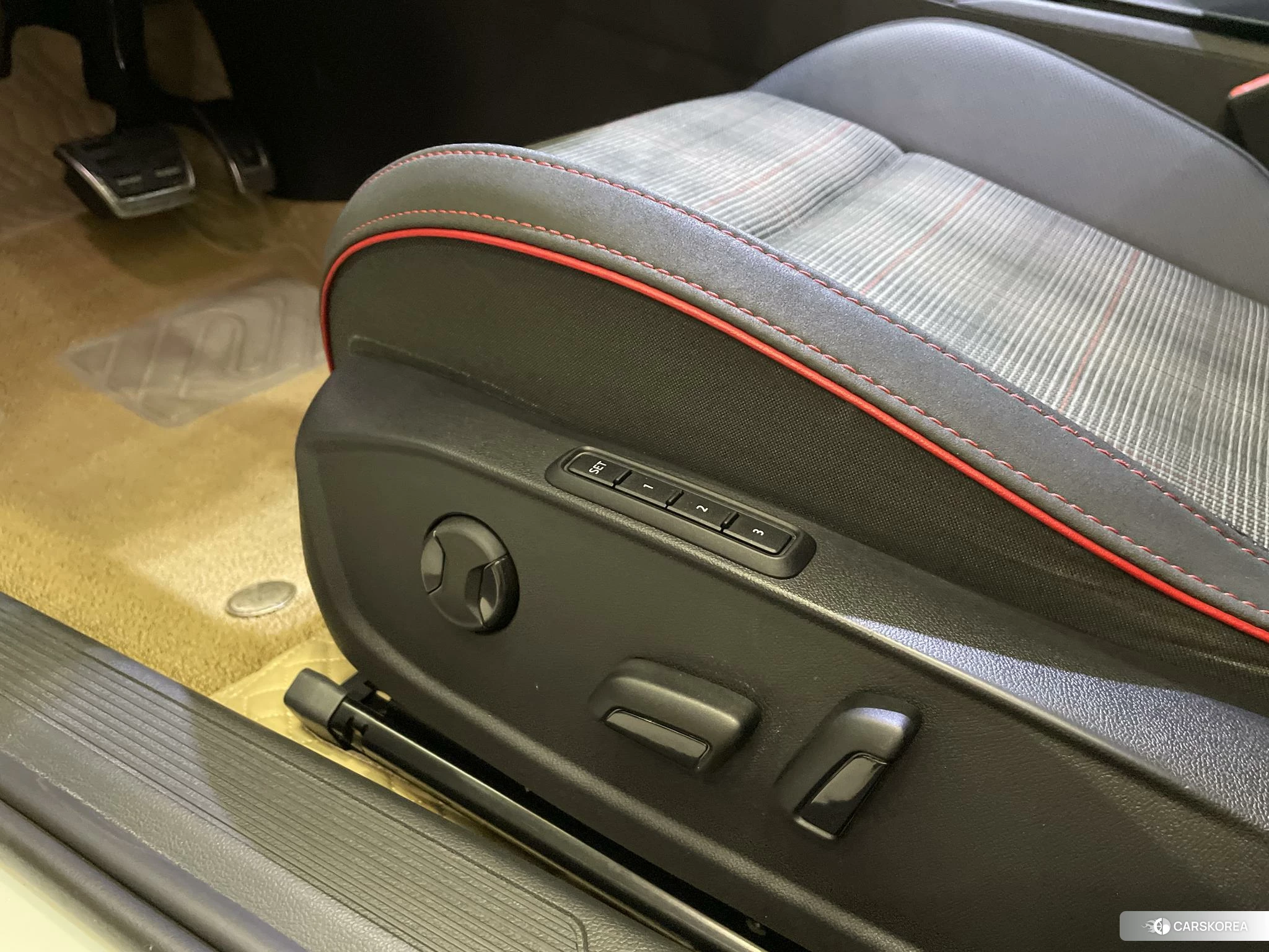 Volkswagen Golf 2021 Белый из Китая, фото 6