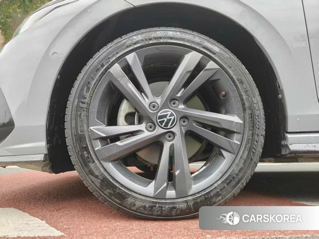 Volkswagen Golf 2021 Серебристо-серый из Китая, фото 6