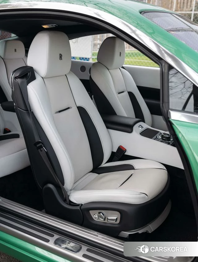 Rolls-Royce Phantom 2024 Зеленый из Китая, фото 6