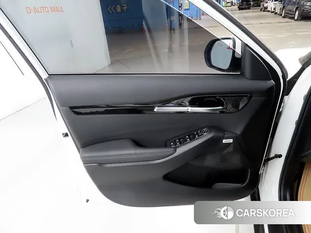 Kia Seltos 2022 Белый из Кореи, фото 6