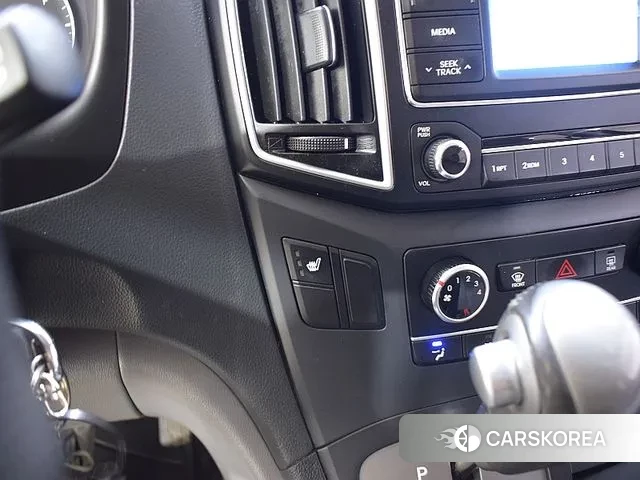 Hyundai The New Grand Starex 2018 Серебряный из Кореи, фото 6