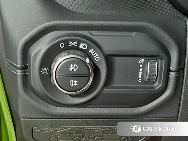 Jeep Wrangler (JL) 2025 Светло-зеленый из Кореи, фото 6