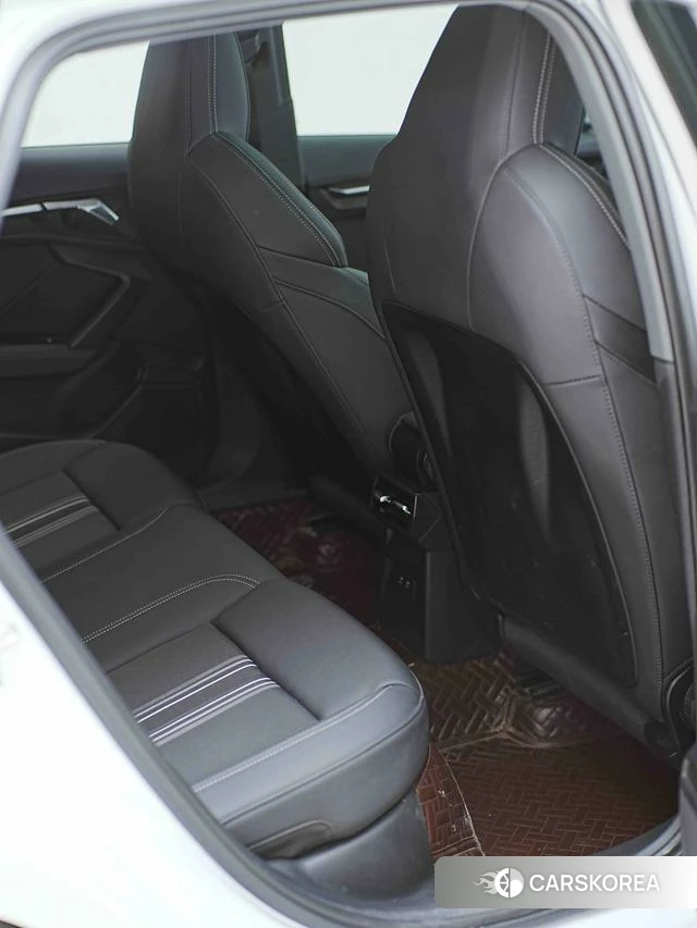 Audi A3 2023 Белый из Китая, фото 6