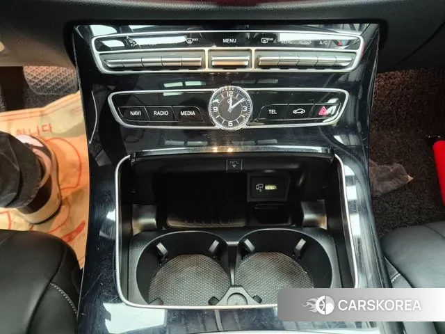 Mercedes-Benz E-Class W213 2019 Белый из Кореи, фото 6