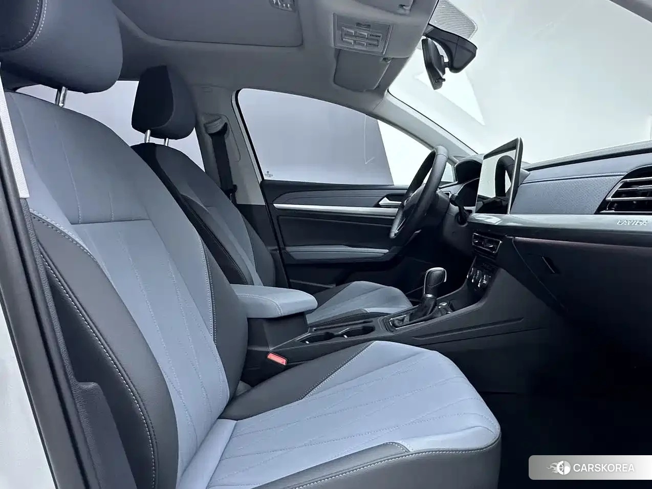 Volkswagen Lavida 2023 Белый из Китая, фото 6