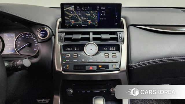 Lexus NX300h 2018 Черный из Кореи, фото 6