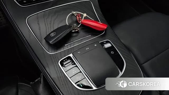 Mercedes-Benz E-Class W213 2020 Черный из Кореи, фото 6