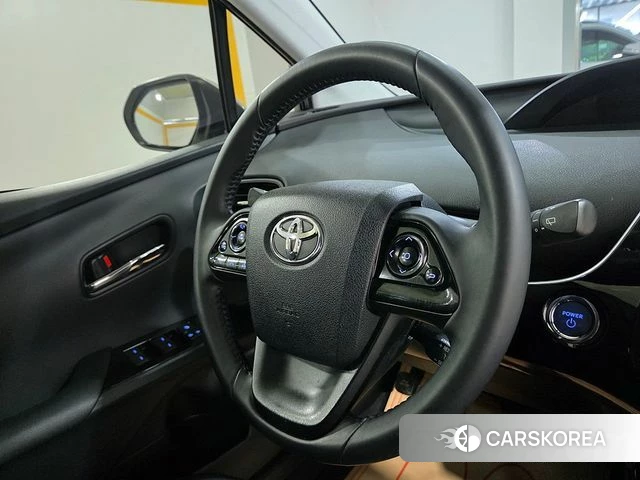 Toyota Prius 4th Generation 2019 Белый из Кореи, фото 6