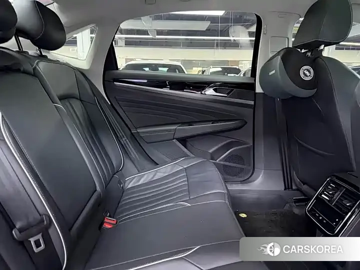 Volkswagen Passat 2024 Черный из Китая, фото 6