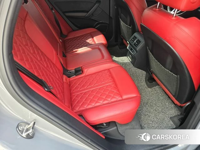 Audi SQ5 (FY) 2023 Серебристо-серый из Кореи, фото 6