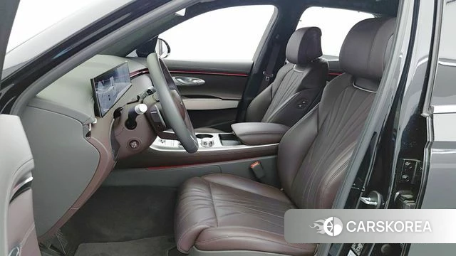 Genesis GV70 2024 Черный из Кореи, фото 6