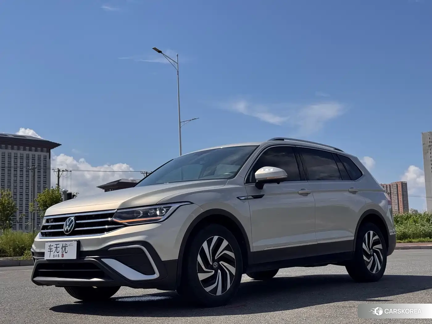 Volkswagen Tiguan L id 4669294 из Китая 7