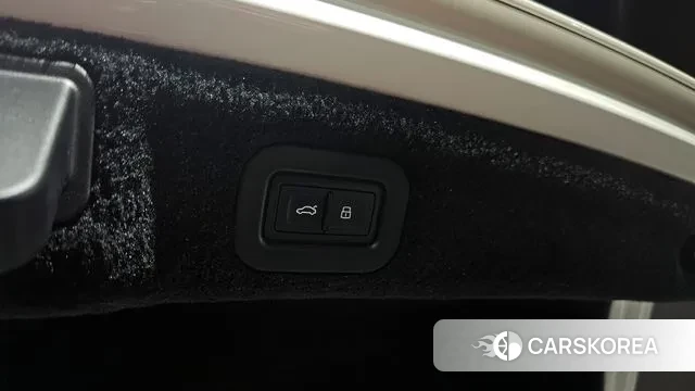 Bentley Flying Spur 3rd Generation 2021 Белый из Кореи, фото 6