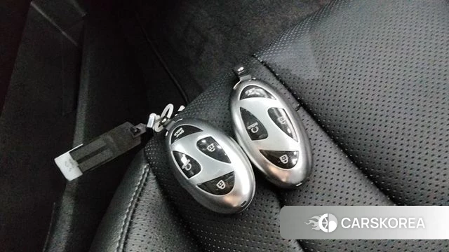 Hyundai The New Avante (CN7) 2024 Белый из Кореи, фото 6