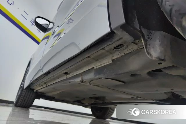Volkswagen Tiguan L 2022 Темно-серый из Китая, фото 6