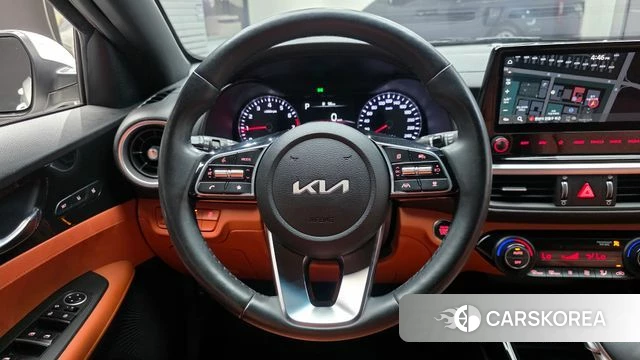 Kia The New K3 2nd generation 2021 Белый из Кореи, фото 6