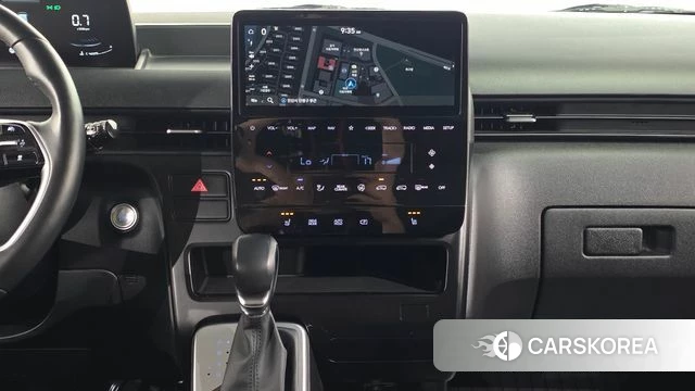 Hyundai Staria 2023 Серебристо-серый из Кореи, фото 6