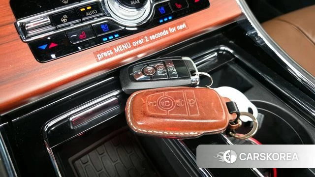 Lincoln Aviator 2nd generation 2021 Белый из Кореи, фото 6