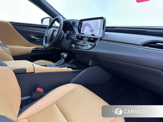 Lexus ES 2024 Шампань из Китая, фото 6