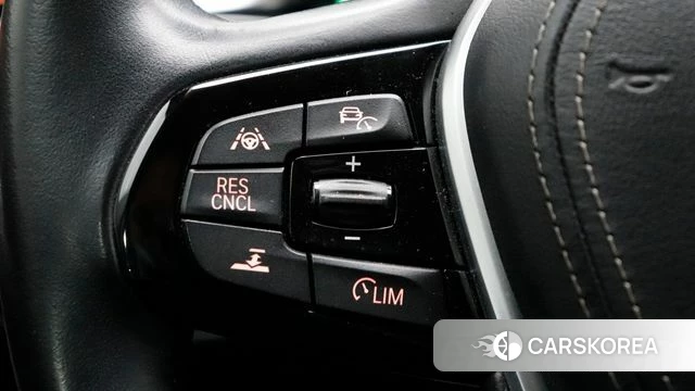 BMW 5 Series (G30) 2019 Белый из Кореи, фото 6