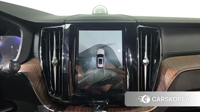 Volvo XC60 second Generation 2022 Белый из Кореи, фото 6