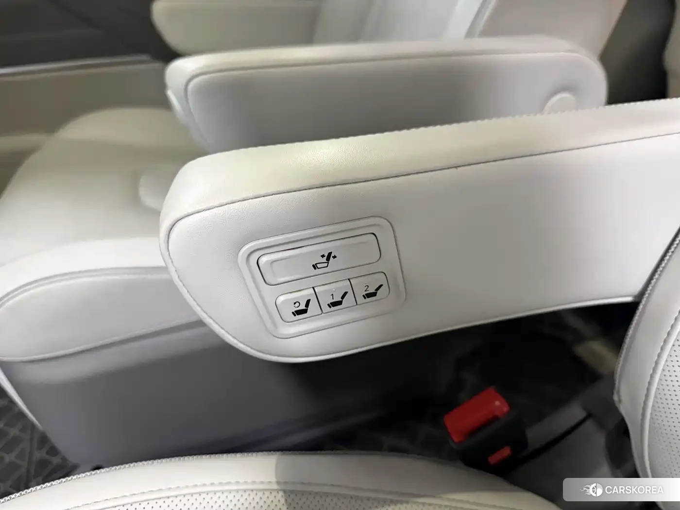 Hyundai Custo 2022 Silver/gray из Китая, фото 6