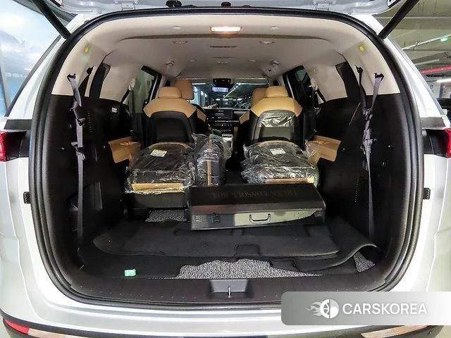 Kia Carnival 4th generation 2021 Серебряный из Кореи, фото 6