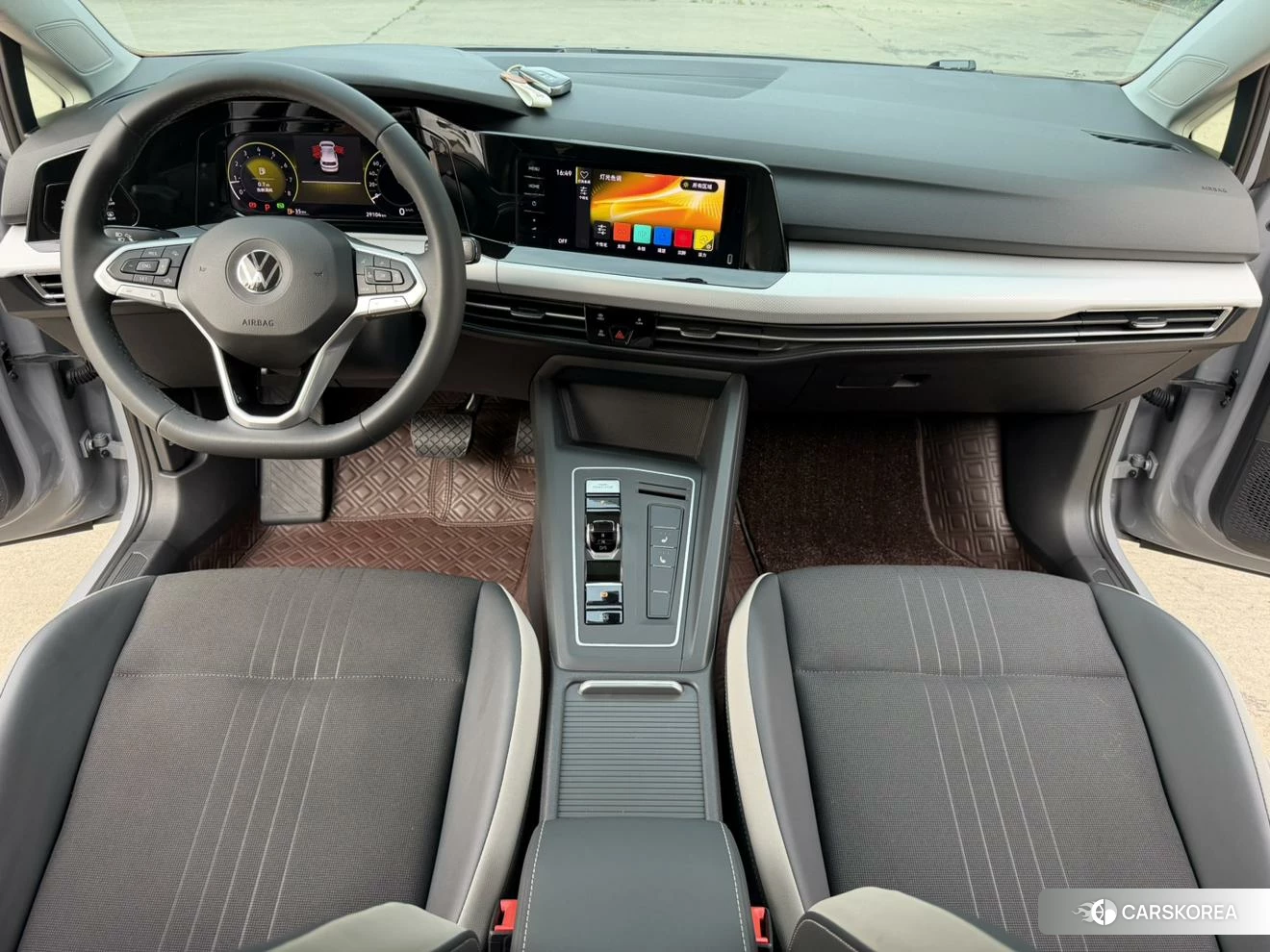 Volkswagen Golf 2022 Темно-серый из Китая, фото 6