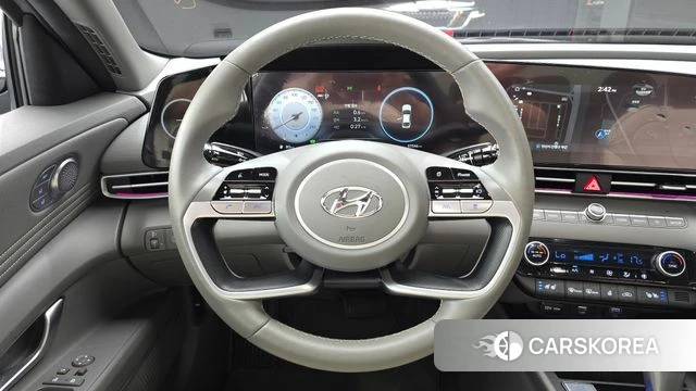 Hyundai Avante Hybrid (CN7) 2023 Серебристо-серый из Кореи, фото 6