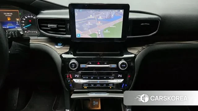 Ford Explorer 6th Generation 2021 Белый из Кореи, фото 6