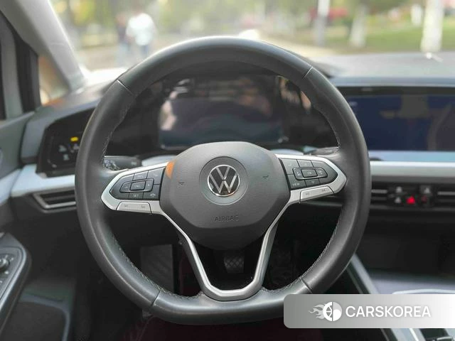 Volkswagen Golf 2022 Белый из Китая, фото 6