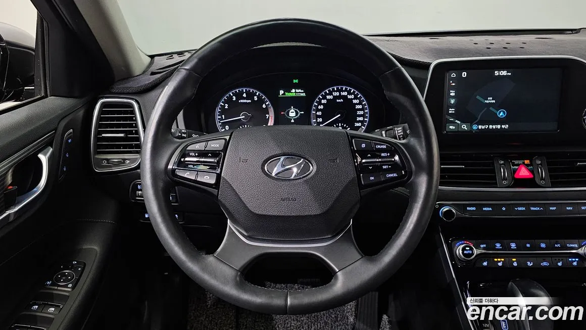 Hyundai Grandeur IG id 2156383 из Кореи 6