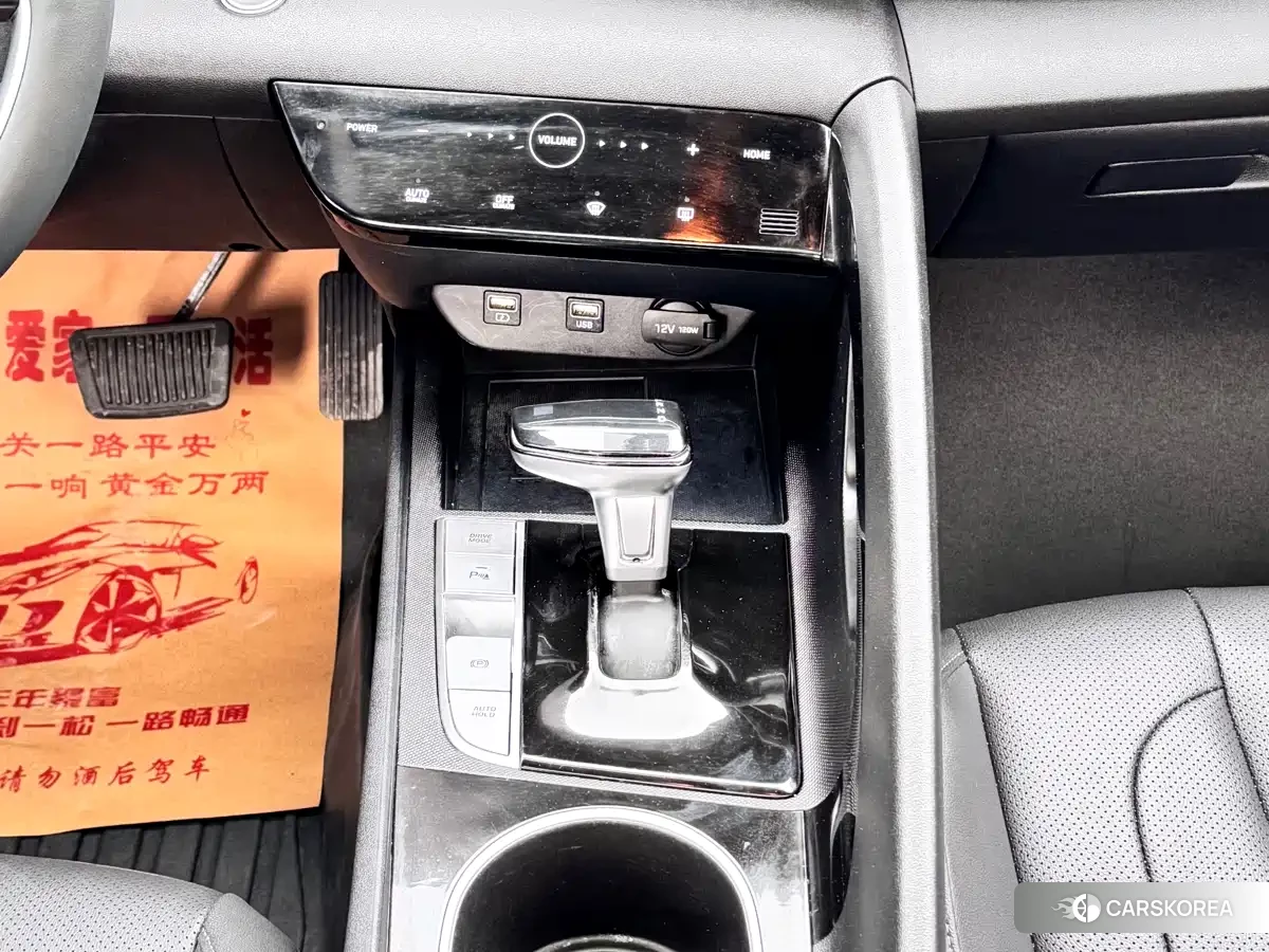 Hyundai Elantra 2023 Белый из Китая, фото 6