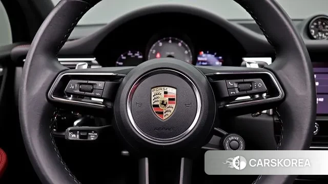 Porsche Macan 2023 Серебристо-серый из Кореи, фото 6