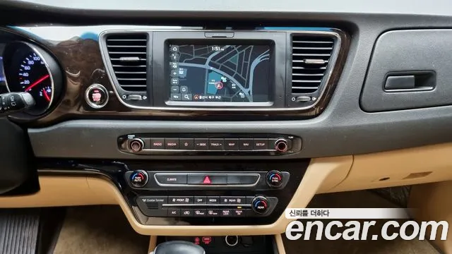 Kia The New Carnival 2020 Белый из Кореи, фото 6